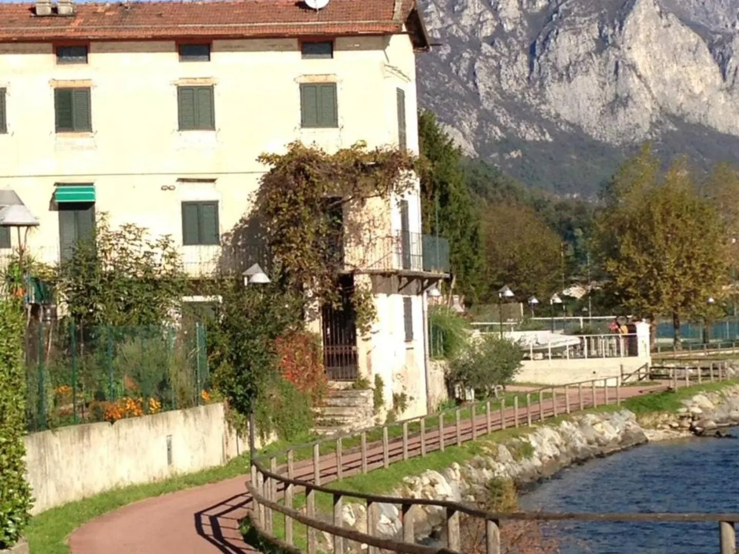 Апартаменты House Lake - Pescate - Lecco Galbiate